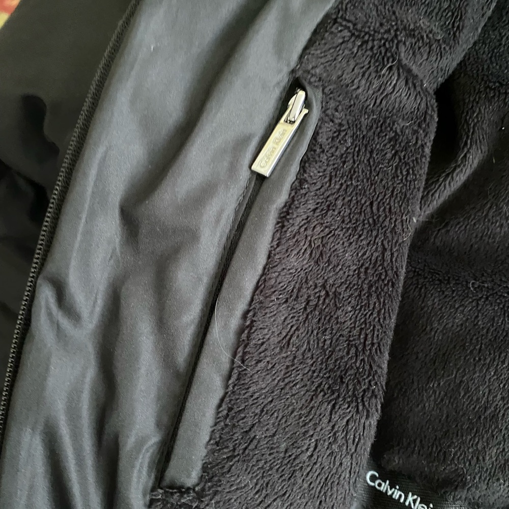 Calvin Klein Black and Gray Puffer Jacket with Fur Trim - Picture 5 of 9